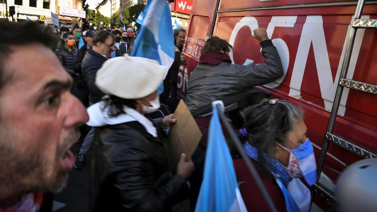 Coronavirus, crisis y odiadores seriales: no bajar la guardia y pasar a la ofensiva