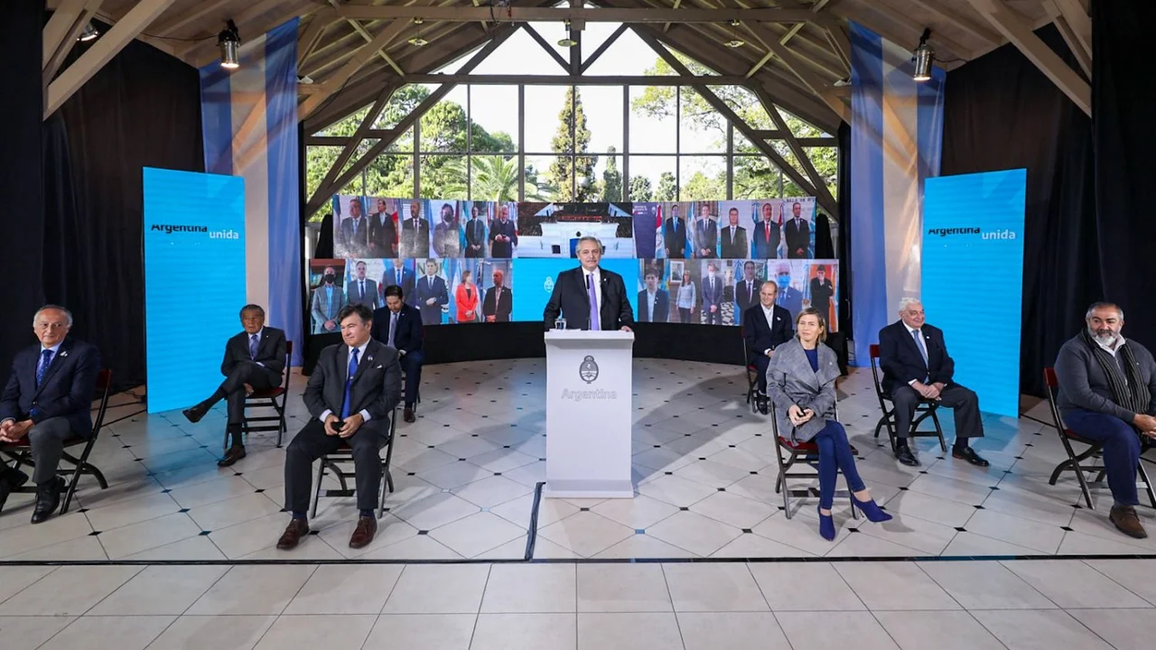 Encuestas 2020: Cuánto mide Alberto Fernández a seis meses de comenzada la pandemia 