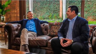 Mauricio Macri regresó de Paraguay y deberá cumplir 14 días de aislamiento Mauricio Macri regresó de Paraguay y deberá cumplir 14 días de aislamiento