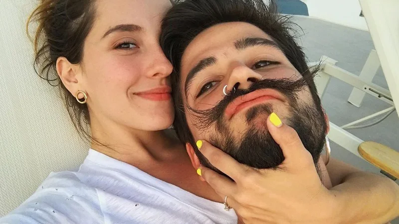 Por qué Camilo y Evaluna no presentarán a Índigo, su primer hijo
