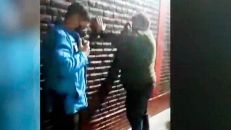 Lo amenazaron para que trabaje, se contagió de coronavirus y murió