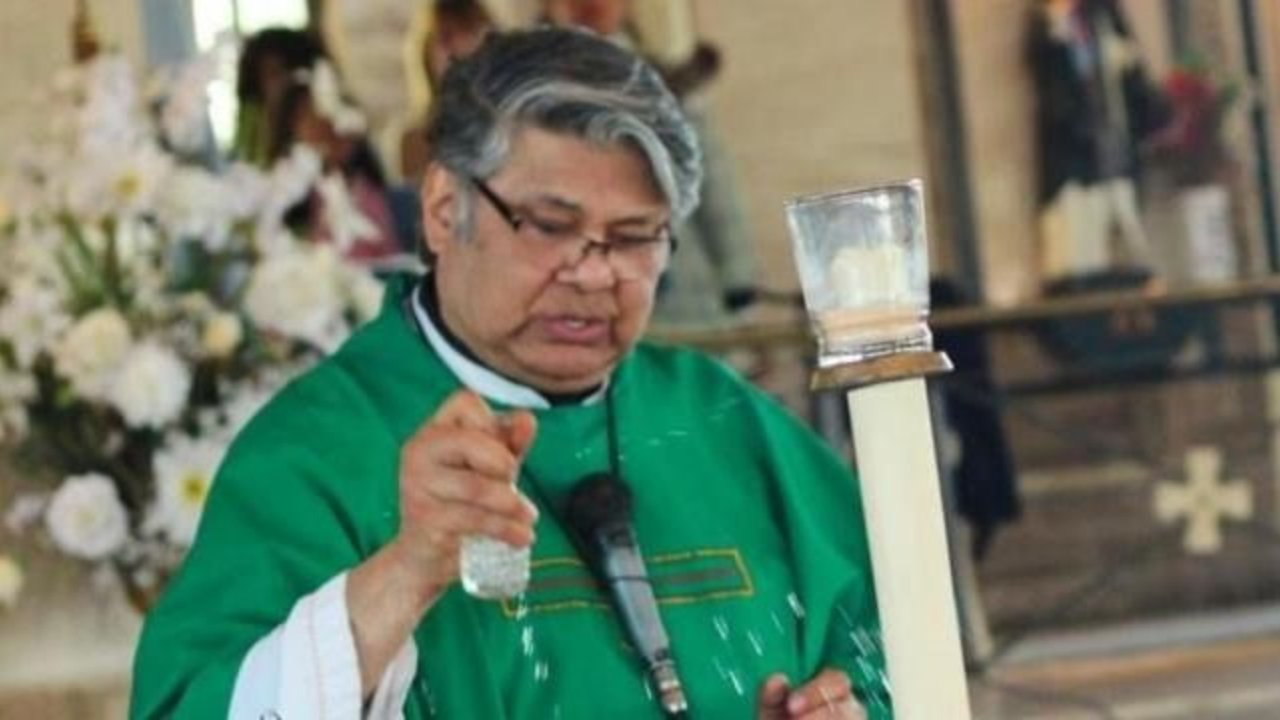 Conmoción en Tucumán por el caso de un cura asesinado de 15 puñaladas: el único acusado acorralado
