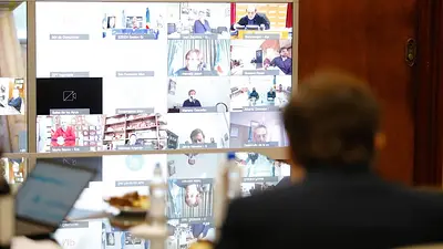 Kicillof se reunió con intendentes del AMBA para avanzar con la próxima etapa de cuarentena Kicillof se reunió con intendentes del AMBA para avanzar con la próxima etapa de cuarentena