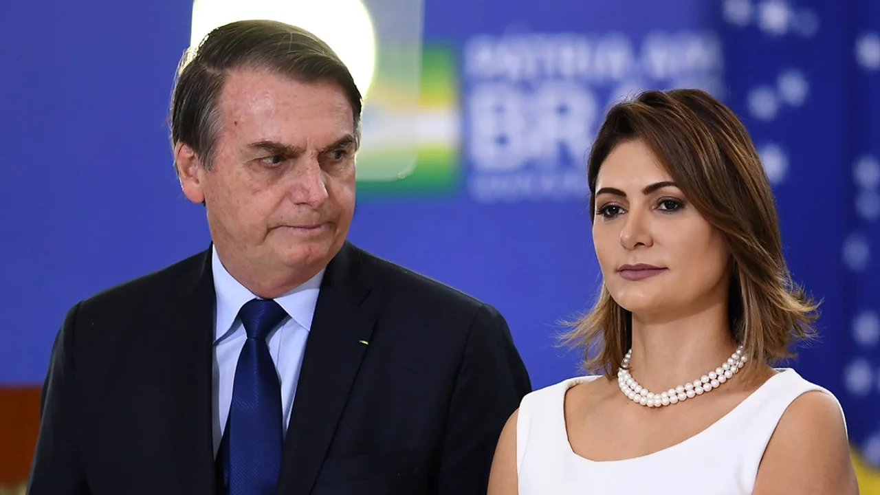 Tras la recuperación de Jair Bolsonaro, su esposa dio positivo de coronavirus