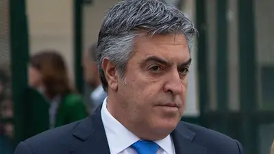 Gregorio Dalbón disparó contra Mauricio Macri por huir a Francia Gregorio Dalbón disparó contra Mauricio Macri por huir a Francia