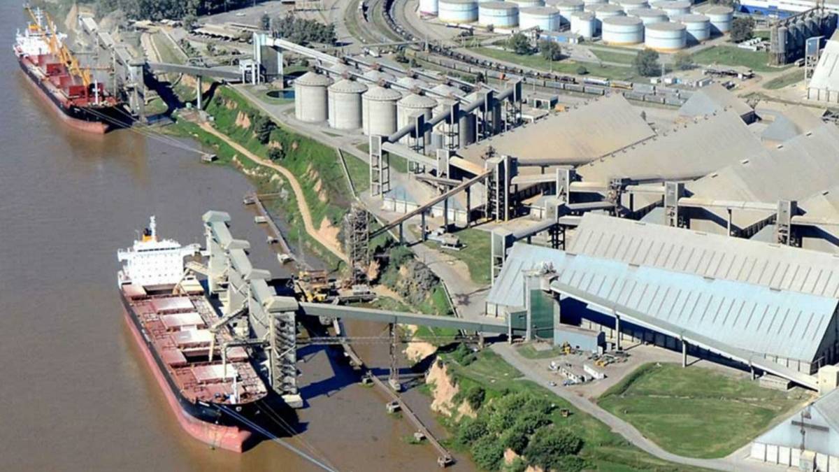 Hidrovía: el Estado pierde el cobro del peaje y exportadoras reducen costos con concesión a 25 años