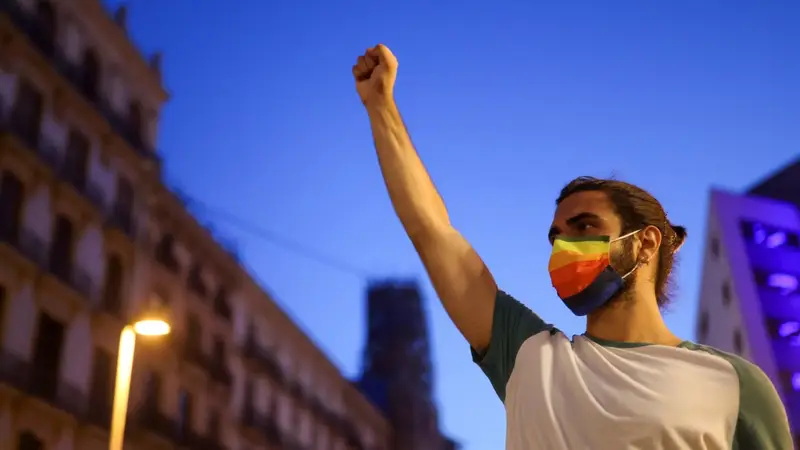 Crimen homofóbico: España conmocionada por el asesinato de un joven gay