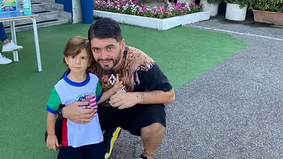 Diego Maradona Jr subió un video besando a su hijo en la boca y recibió fuertes críticas Diego Maradona Jr subió un video besando a su hijo en la boca y recibió fuertes críticas