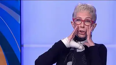 María Valenzuela María Valenzuela