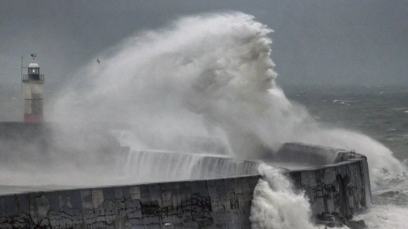 Fenómenos naturales, Neptuno, Inglaterra, Newhaven, Neptuno
