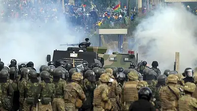 La Aduana abrió una investigación por la denuncia de envío de material bélico a Bolivia La Aduana abrió una investigación por la denuncia de envío de material bélico a Bolivia
