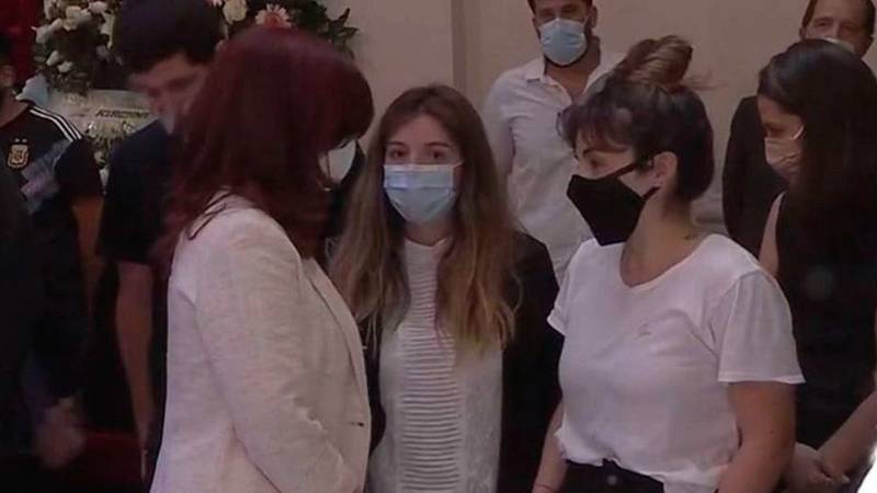 Dalma Maradona contó por qué no saludó a Cristina en el velatorio del Diego