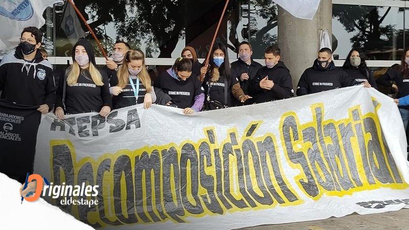 Paritarias 2021: Controladores aéreos lograron suba del 45% y levantaron los paros