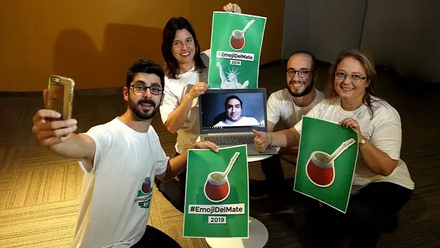 El día que el emoji del mate conquistó Silicon Valley | Emojis