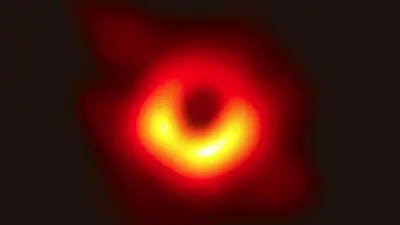 Así se ve el universo cerca de los agujeros negros Así se ve el universo cerca de los agujeros negros