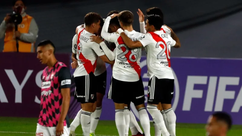 River, Lucas Pratto, mercado de pases, fútbol