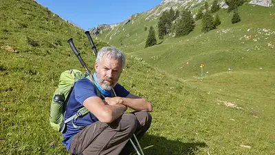 Un alpinista suizo desafía al párkinson y planea un nuevo reto para concientizar sobre la enfermedad Un alpinista suizo desafía al párkinson y planea un nuevo reto para concientizar sobre la enfermedad