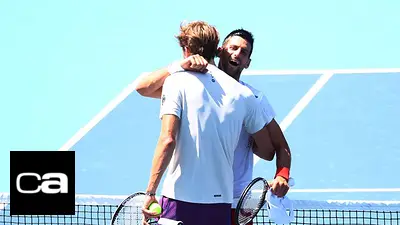 Mientras acumula pedidos de selfies, Djokovic se nutre con la energía de los Juegos en Tokio Mientras acumula pedidos de selfies, Djokovic se nutre con la energía de los Juegos en Tokio