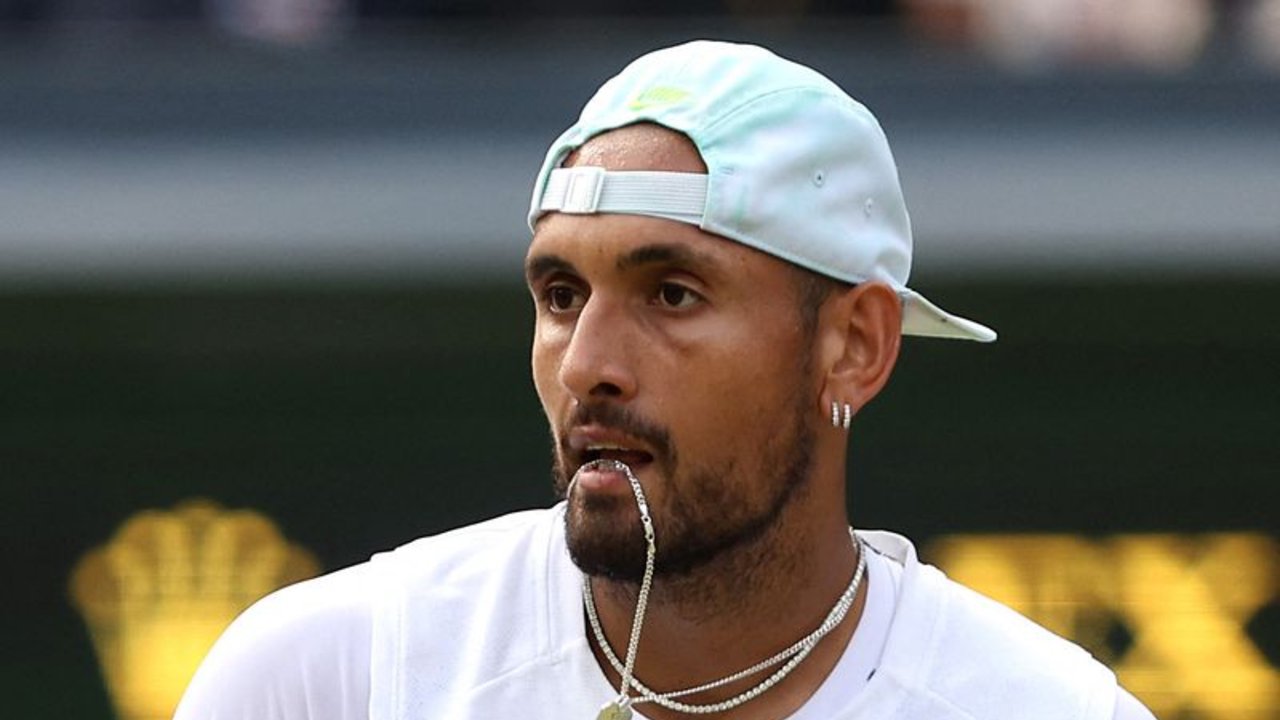 El tenista australiano Kyrgios es acusado de agresión en un caso de finales de 2021