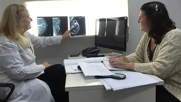 Indiferencia y ajuste: uno de cada tres mamógrafos funciona mal en el país | Salud pública