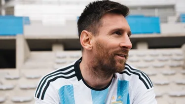 La Selección Argentina presentó la camiseta para el Mundial de Qatar 2022