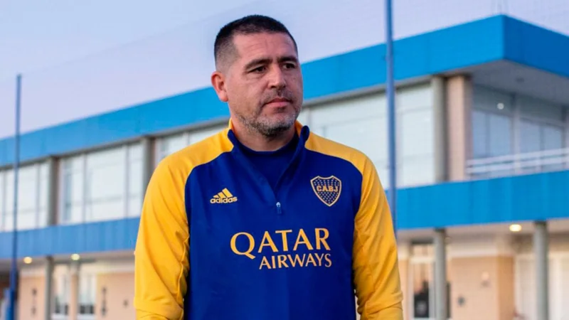 Riquelme cerró un nuevo refuerzo para Boca y es el primero de la "era" Ibarra