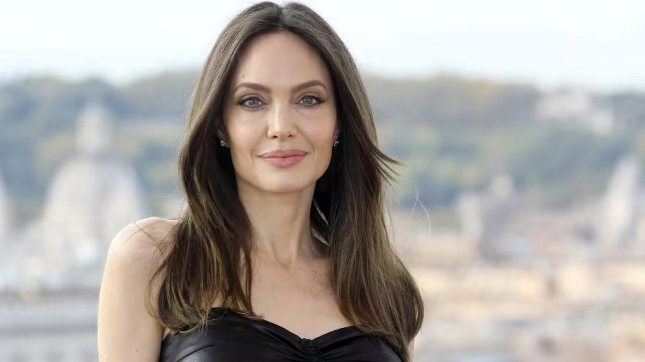 Angelina Jolie