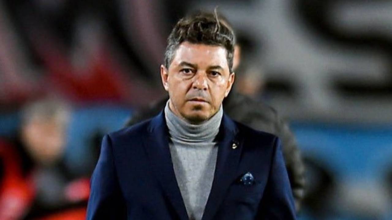 Gallardo se sacó, insultó al árbitro y lo expulsaron: "Tené huevos"