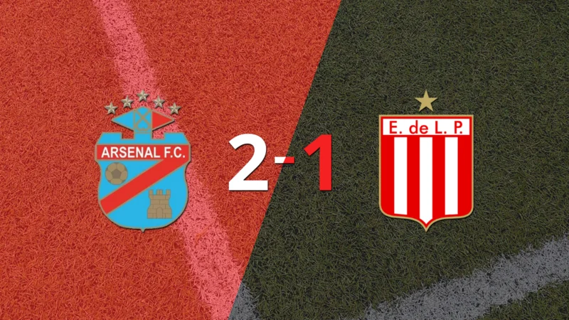 Arsenal logra 3 puntos al vencer de local a Estudiantes 2-1