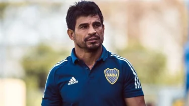 Boca presentó a Hugo Ibarra como reemplazo de Battaglia
