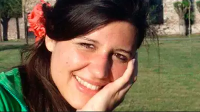 María Cash. María Cash.