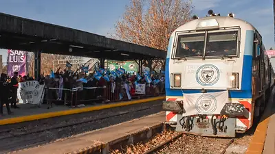 Volvió el tren de pasajeros a la provincia de San Luis después de 30 años de inactividad Volvió el tren de pasajeros a la provincia de San Luis después de 30 años de inactividad