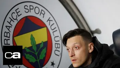 Ozil deja el Fenerbahçe y ficha por su rival de Estambul, el Basaksehir Ozil deja el Fenerbahçe y ficha por su rival de Estambul, el Basaksehir