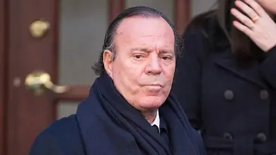 Dos exempleadas de Julio Iglesias presentan una nueva denuncia por agresión sexual Dos exempleadas de Julio Iglesias presentan una nueva denuncia por agresión sexual