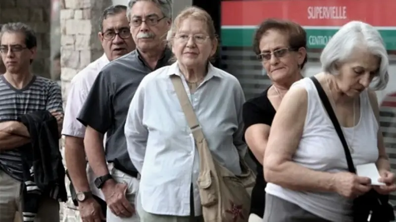Moratoria previsional: el gasto jubilatorio sigue por debajo de la era Macri