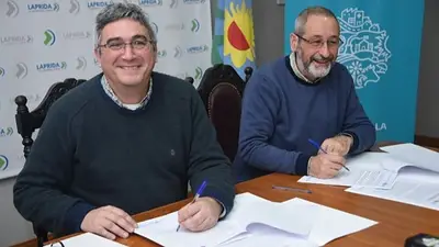 Avanza el Plan de Caminos Rurales del gobierno bonaerense en Laprida Avanza el Plan de Caminos Rurales del gobierno bonaerense en Laprida