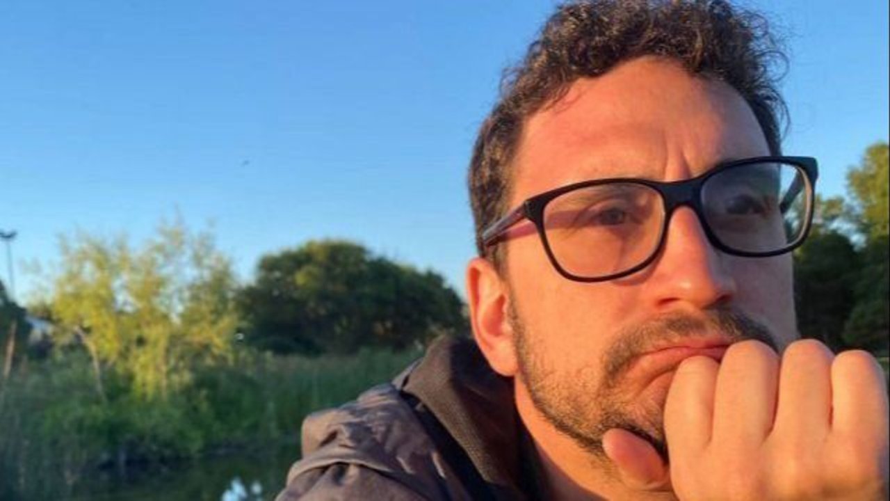 Persecución y choque: cómo fue el robo al hijo del historiador Felipe Pigna en Palermo