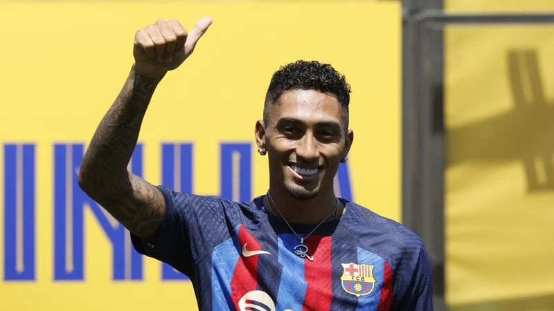 Raphinha marca en su debut de pretemporada con el Barça para aplastar al Inter de Miami