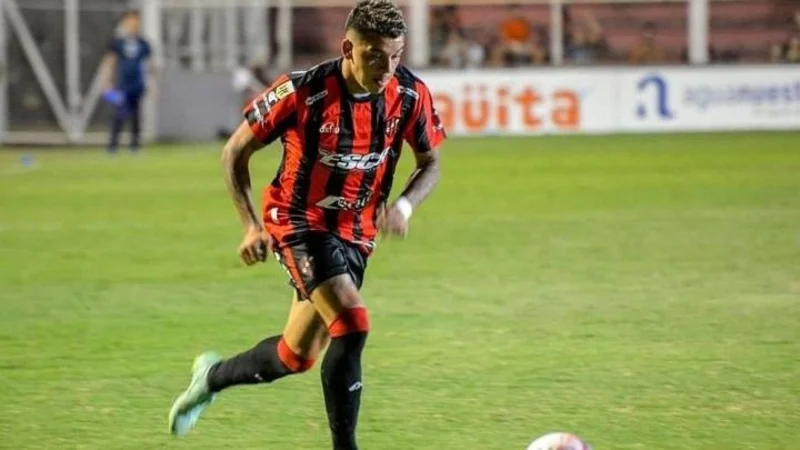 La Justicia autorizó al futbolista Diego García, acusado de abuso, a permanecer en Ecuador