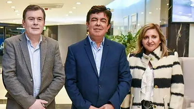 Fernando Espinoza: “La regionalización de la Federación Argentina de Municipios (FAM) transformará cada rincón de nuestra Argentina” Fernando Espinoza: “La regionalización de la Federación Argentina de Municipios (FAM) transformará cada rincón de nuestra Argentina”