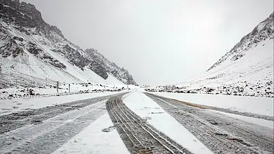 Continúa el temporal: alerta meteorológico por nieve en tres provincias Continúa el temporal: alerta meteorológico por nieve en tres provincias