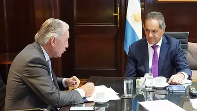 Scioli aceita el control de importaciones para el sector industrial Scioli aceita el control de importaciones para el sector industrial