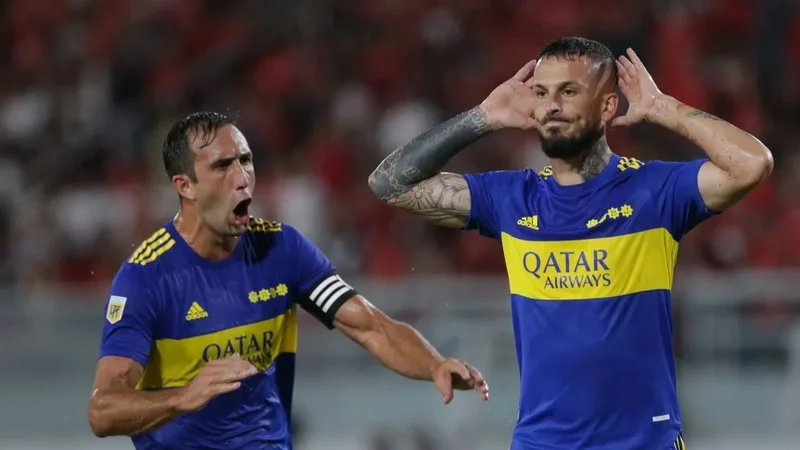 Boca, Carlos Izquierdoz, Darío Benedetto, redes sociales, fútbol argentino, deportes