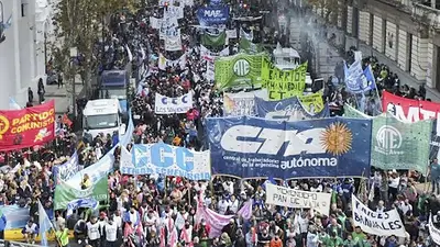 Golpe judicial a Milei: nueva cautelar contra el DNU que limita el derecho a huelga Golpe judicial a Milei: nueva cautelar contra el DNU que limita el derecho a huelga