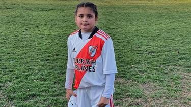 Felicitas tiene 9 años, juega al fútbol en River y sueña con la Selección