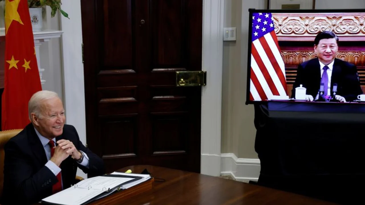 “No se puede jugar con fuego”, advirtió Xi Jinping a Biden