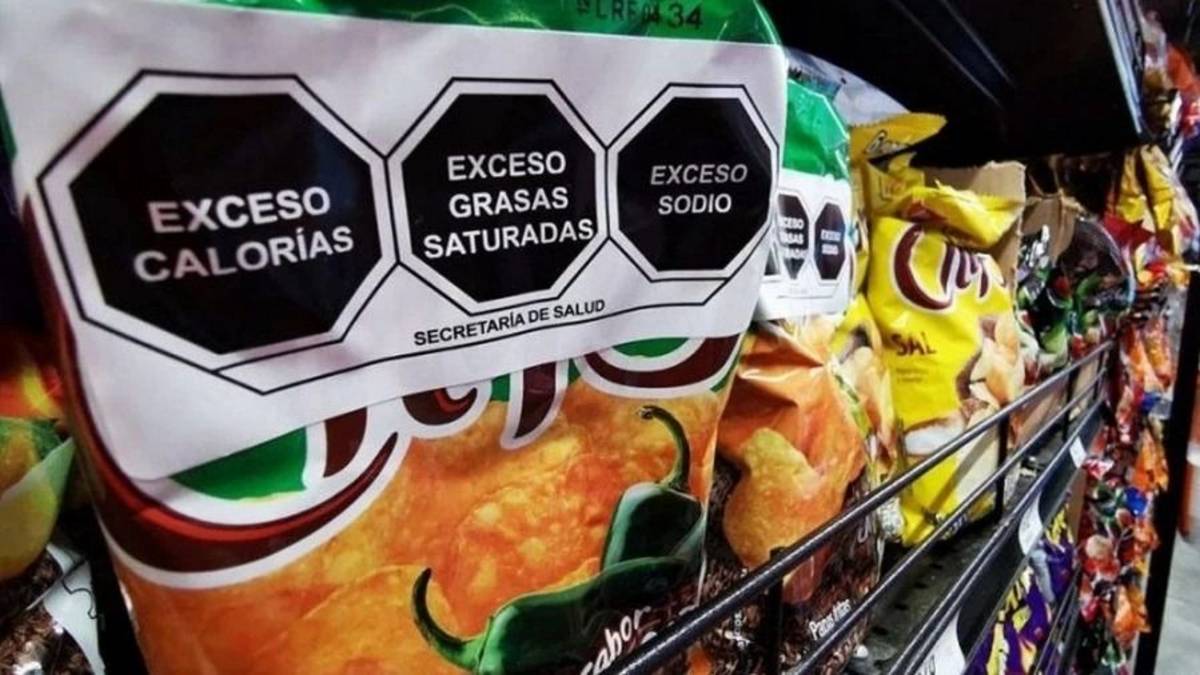 Pobreza y "crisis de malnutrición": a contramano del Gobierno, FAO recomienda reforzar políticas como el etiquetado frontal