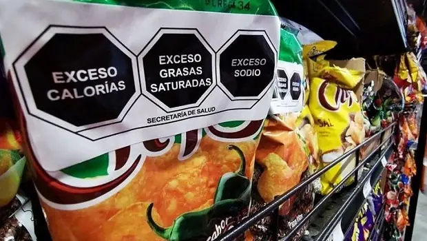 Pobreza y "crisis de malnutrición": a contramano de Milei, FAO pide reforzar octógonos | Nutrición