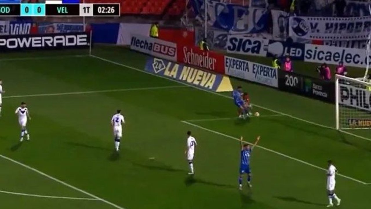 Liga Porfesional de Fútbol, Lucas Hoyos, Godoy Cruz, Vélez Sarsfield, Pier Barrios.