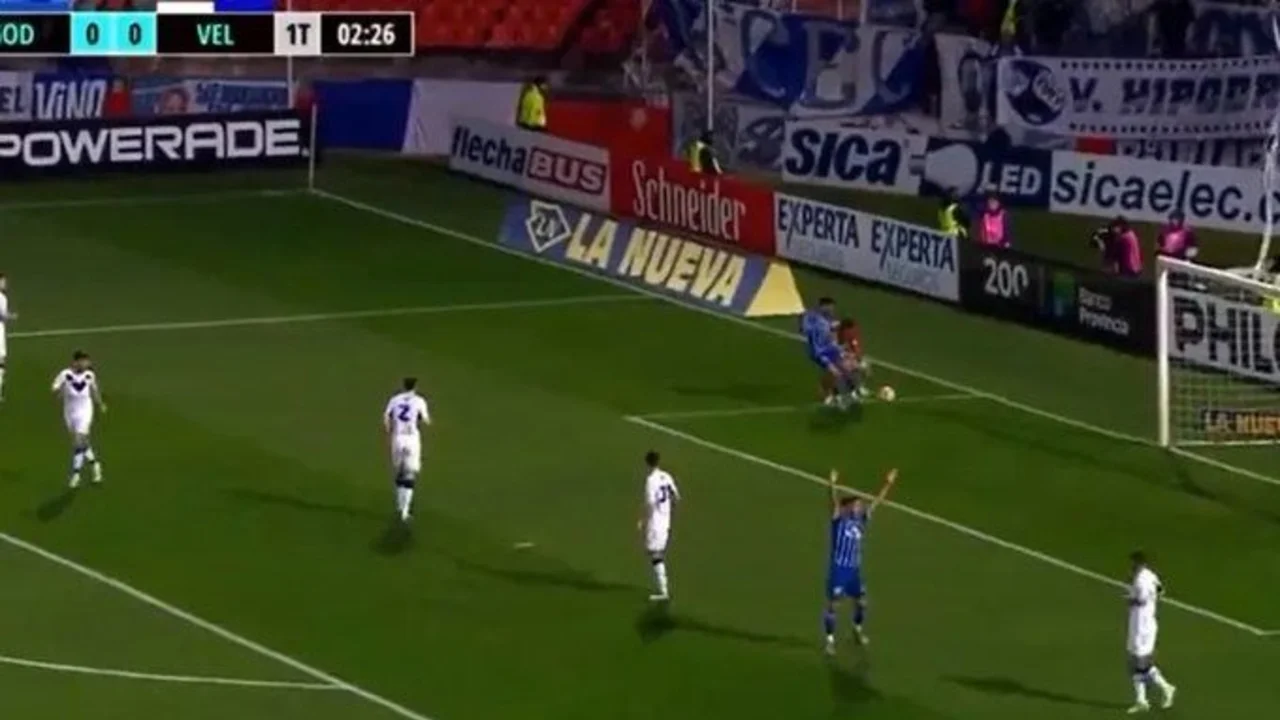 Liga Porfesional de Fútbol, Lucas Hoyos, Godoy Cruz, Vélez Sarsfield, Pier Barrios.